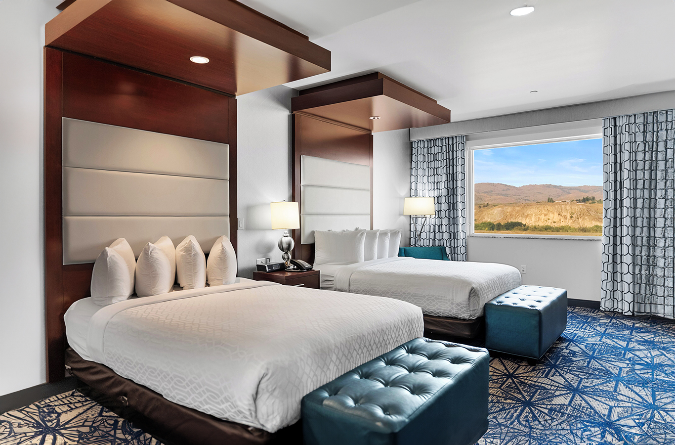 Hotel Rooms and Suites at Omak Casino Hotel in Omak Washington